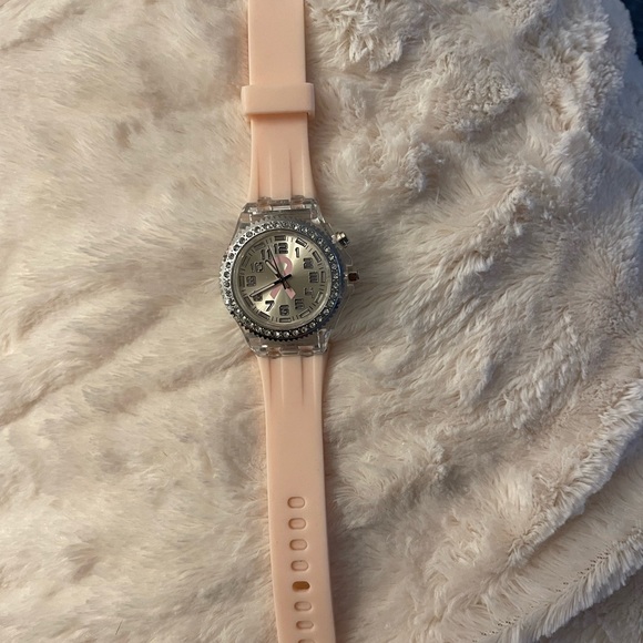 Geneva Watch - Picture 2 of 3